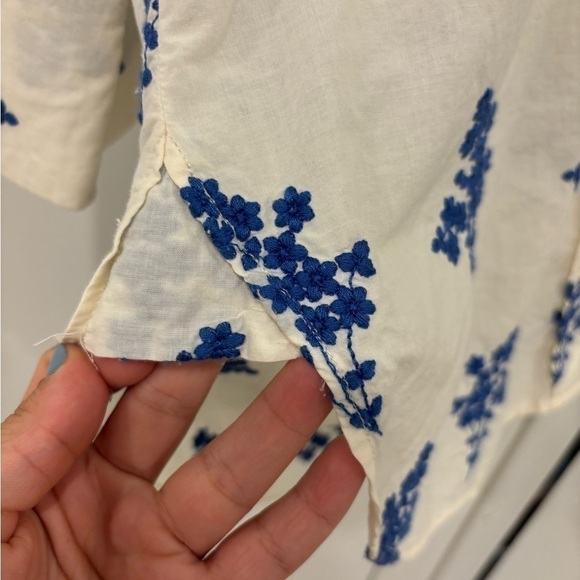 Zara White Button Down Embroidered Oversized Shirt Flowers Size Small - Picture 8 of 15